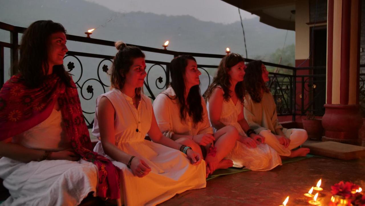 Green Hills Yoga Retreat โพคารา ภายนอก รูปภาพ
