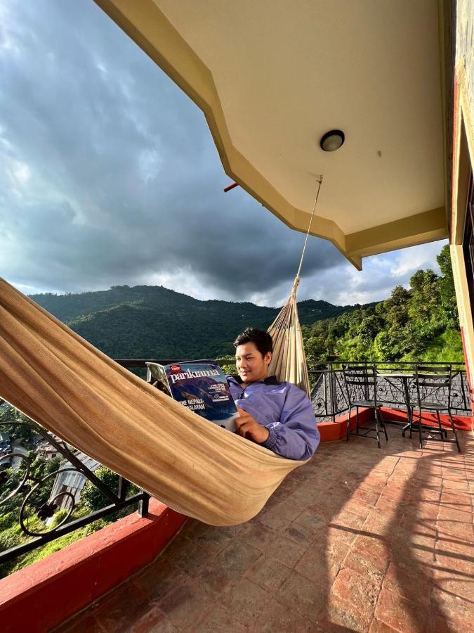 Green Hills Yoga Retreat โพคารา ภายนอก รูปภาพ