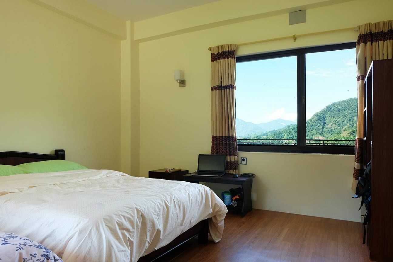 Green Hills Yoga Retreat โพคารา ภายนอก รูปภาพ